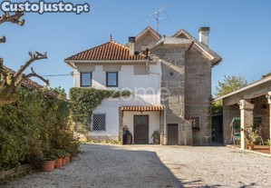Moradia T6 - 5.000 M² De Terreno Viseu
