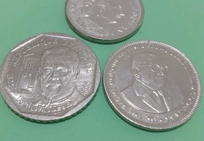 3 belas moedas estranjeiras