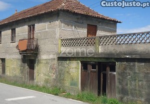 Moradia Em Tarouquela