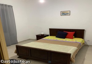 Quarto centro de vendas novas