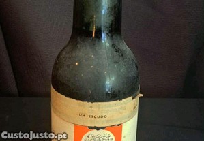 Vinho antigo Palhete Rosal
