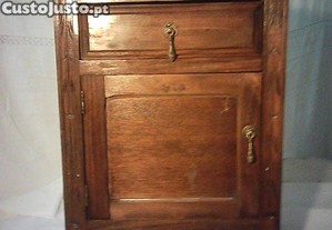 mesa de cabeceira