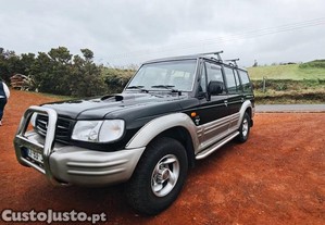 Hyundai Galloper Exceed longo 5 Portas - 7 Lugares - 98