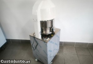 Divisora de massa eltrica 3600g  NOVA