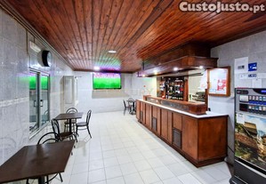 Estabelecimento comercial: Caf