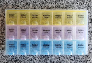 NOVA Caixa dos Comprimidos com 21 divisórisas individuais