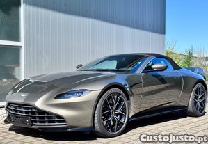 Aston Martin V8 - 22