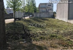 Lote Para Construção Urbana Na Maia Com 470 M2