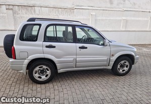 Suzuki Grand Vitara 2.0 TD - 99