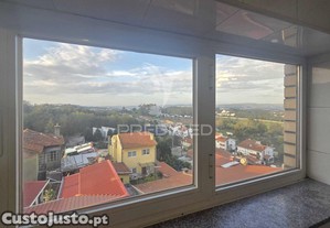 Carvalhos v.n.gaia t2 com lugar de garagem condominio fechado