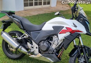 Honda CB500X bem estimada