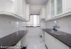Apartamento T3 Com Vista De Rio E Luz Natural |...