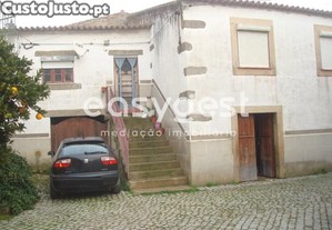 Moradia T6 Em Almendra, Vila Nova De Foz Ca.