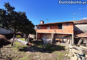 Casa T4 em Moledo de 143,00 m
