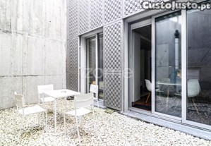 Prédio Renovado Com 7 Apartamentos Na Trindade