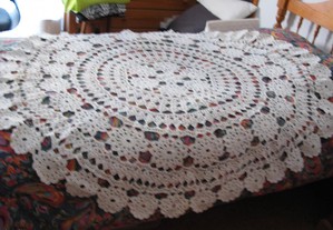 Toalha de mesa redonda em crochet