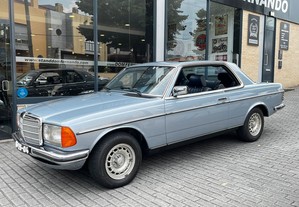 Mercedes-Benz 230 Coupe W123