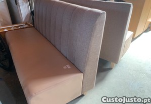 2 sofs cor rosa seco 1500Cx96Ax66P (est como novo)