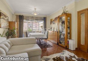 Apartamento T1+1 Com Metro À Porta, Vilar De...