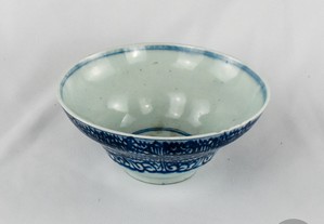 Taça porcelana da China, Céladon, decoração a azul, séc. XIX