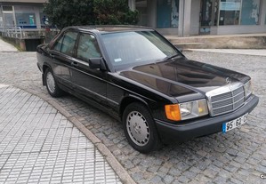 Mercedes-Benz 190 2.3