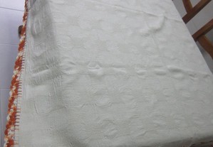 toalha de mesa com rebordo em croché