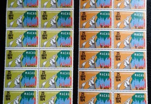 18 Stamps Port. Macau "1º Aniv. 25/04/1974"(1975)