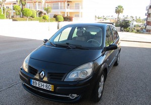 Renault Grand Scénic 2.0DCI 150cv 6velocidades Luxe Privilege