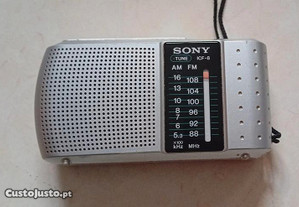 Radio Sony F/M, não tem a antena