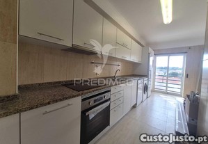 Apartamento t2 no feijo-almada