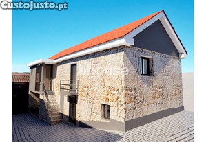 Moradia + Projeto de Renovao emSanfins