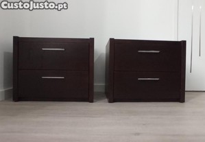 Mesa de Cabeceira em Wengué 55cm x 45cm x 40cm (larg. x alt. x prof.)