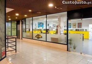 Loja / Estabelecimento Comercial em Espinho de 101,00 m²