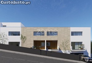 Moradia T3+1 Nova, Com Jardim E Piscina -...
