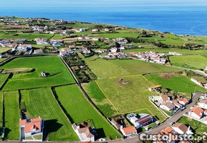 Terreno Urbaniz�vel de Elevado Potencial no Nordeste   Lomba da Fazenda