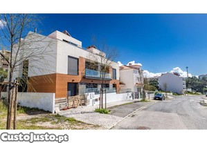 Moradia Geminada T4 Mafra