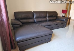 Sofá castanho escuro chaise-Long em Pele
