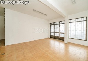 Loja Com 100M² No Fujacal - Ideal Para Comércio...