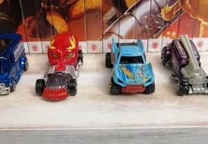 4 carros miniatura da Hot Wheels - bom estado