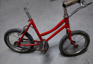 Bicicleta Ucal roda 12x1 3/8