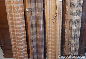 4 estores de janelas (bem estimados)