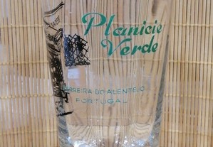 Copo antigo em vidro com publicidade ao Restaurante - Bar Planície Verde, Ferreira do Alentejo