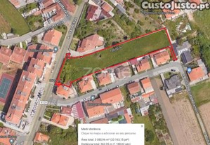 Moradia Em Ruína Com Terreno No Centro...