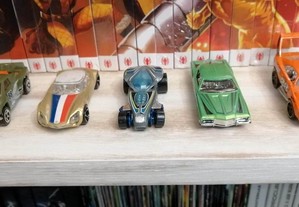 5 carros miniatura da Hot Wheels - bom estado
