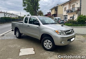Toyota Hilux 2.5 D-4D 4X4