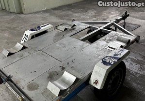 Atrelado para Karting semi novo