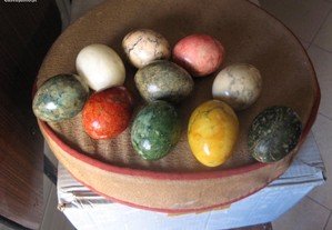 Ovos decorativos de pedra natural