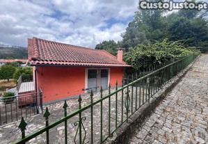 Casa T2 em Rendufinho de 200,00 m²