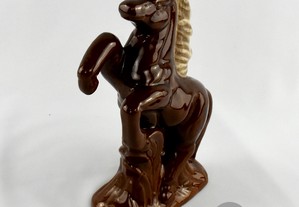 Figura de Cavalo em terracota