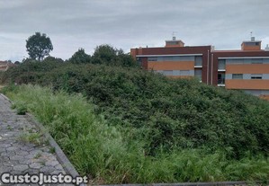Terreno para construção em Argoncilhe de 524,00 m²